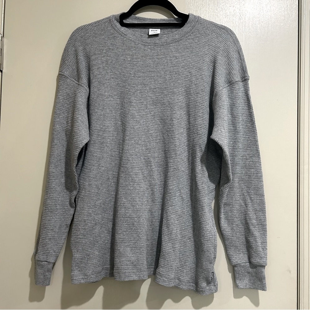 TNA Aritzia women’s gray long sleeve thermal waffle oversized shirt size XS